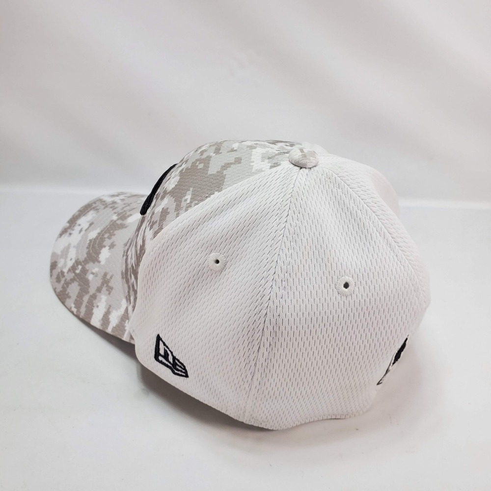 New Era Buffalo Bills Hat Mens S/M White Camo Salute to Service 39THIRTY Stretch - Picture 4 of 6